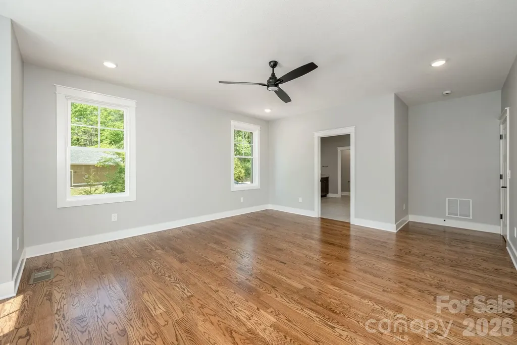 634 Hollybrook Drive Flat Rock NC 28731