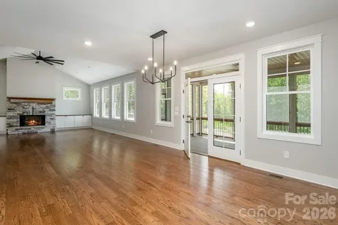 634 Hollybrook Drive Flat Rock NC 28731