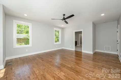 634 Hollybrook Drive Flat Rock NC 28731