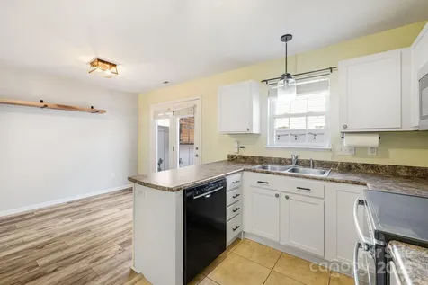 48 Lanceford Circle Fletcher NC 28732