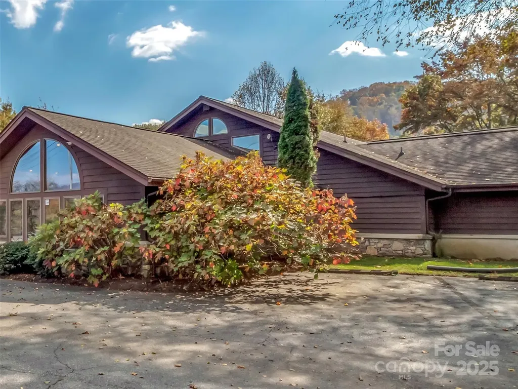 540 Hospital Drive Clyde NC 28721