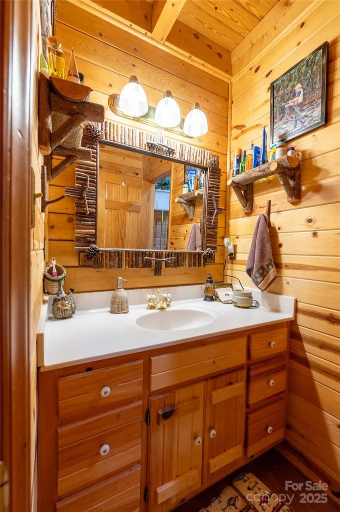 238 Falling Water Drive Burnsville NC 28714