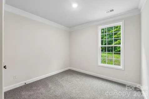 153 Asmodean Lane Troutman NC 28166
