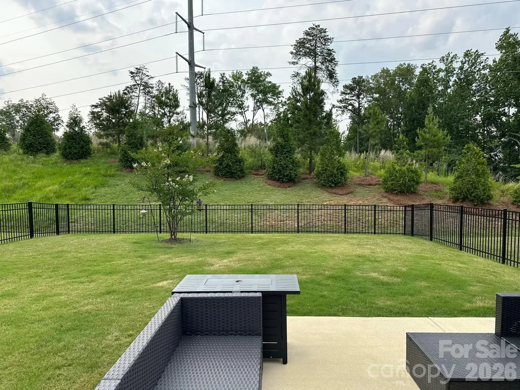 12417 Old Iron Lane Charlotte NC 28215