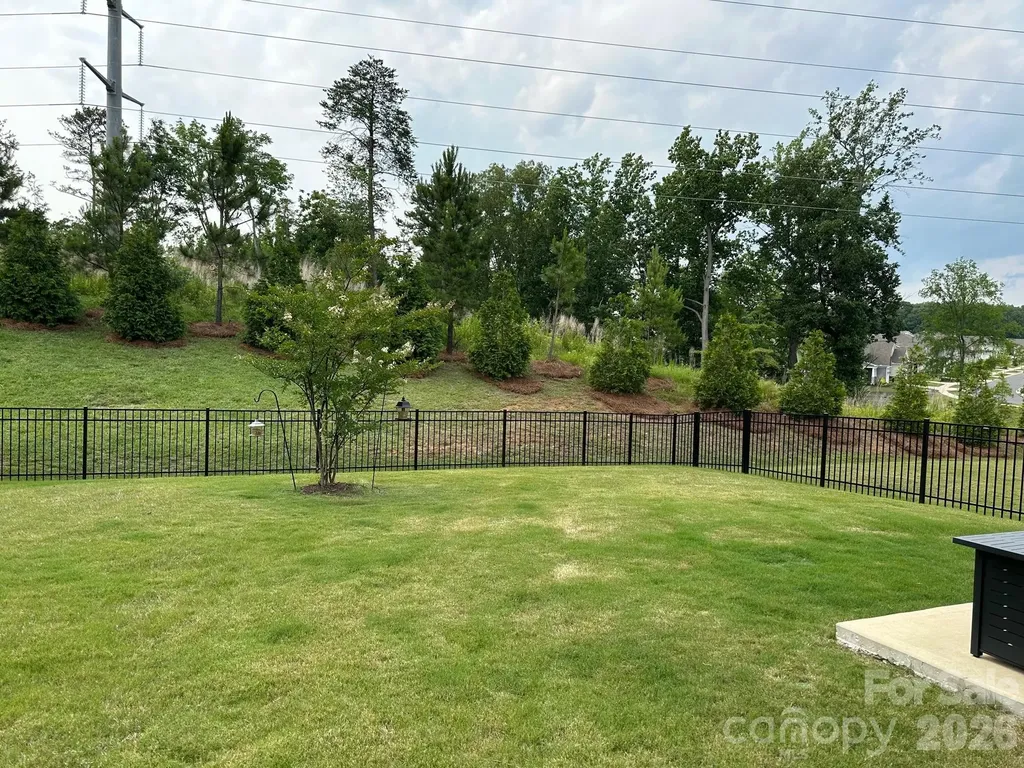 12417 Old Iron Lane Charlotte NC 28215