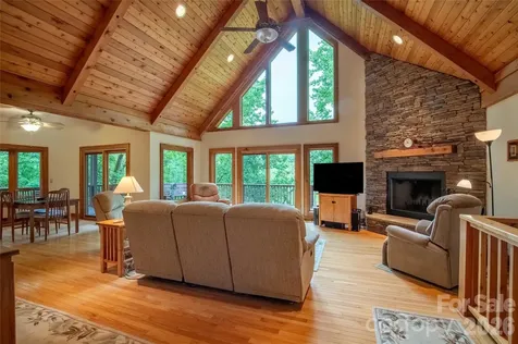 300 Sweet Birch Lane Tuckasegee NC 28783
