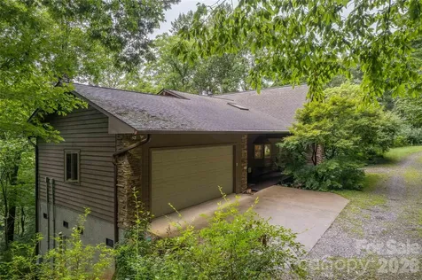 300 Sweet Birch Lane Tuckasegee NC 28783