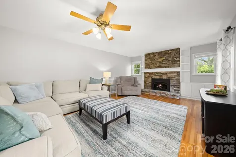 429 Brooklyn Avenue Hendersonville NC 28792