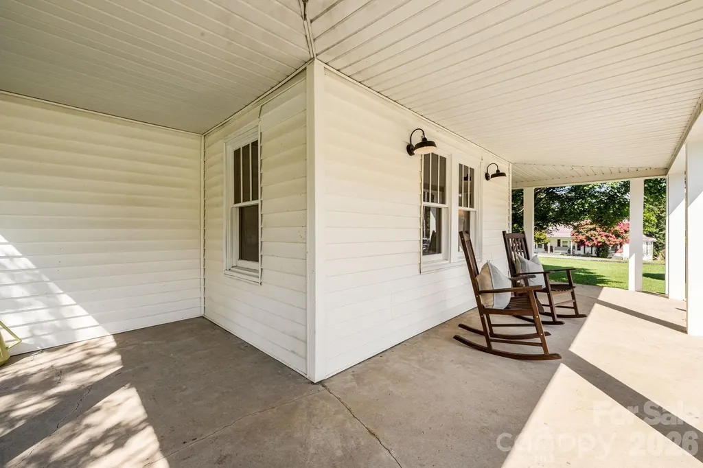 227 Lawson Street Hot Springs NC 28743