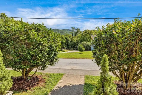 227 Lawson Street Hot Springs NC 28743