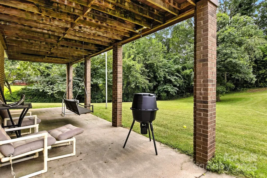 530 5th Street NW Hickory NC 28601