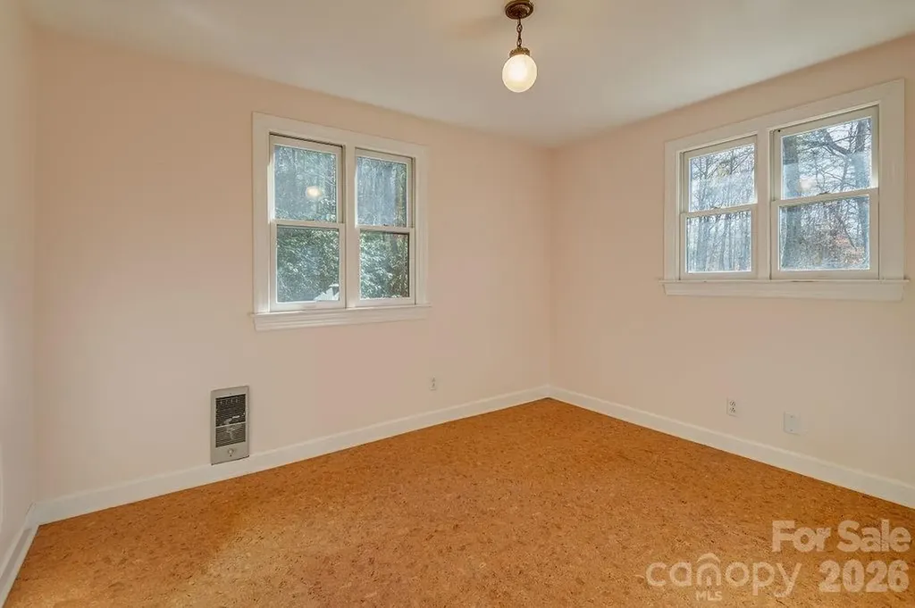 117 Woods View Trail Fairview NC 28730
