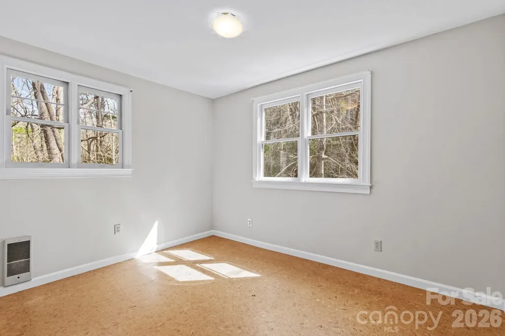 117 Woods View Trail Fairview NC 28730