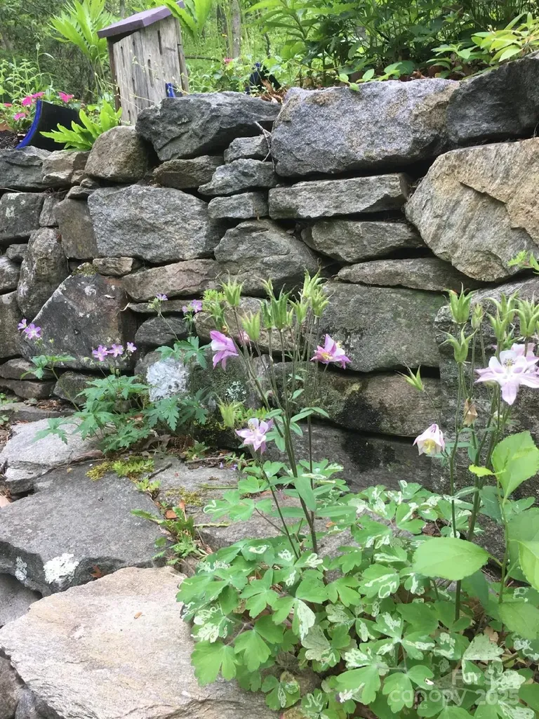 117 Woods View Trail Fairview NC 28730