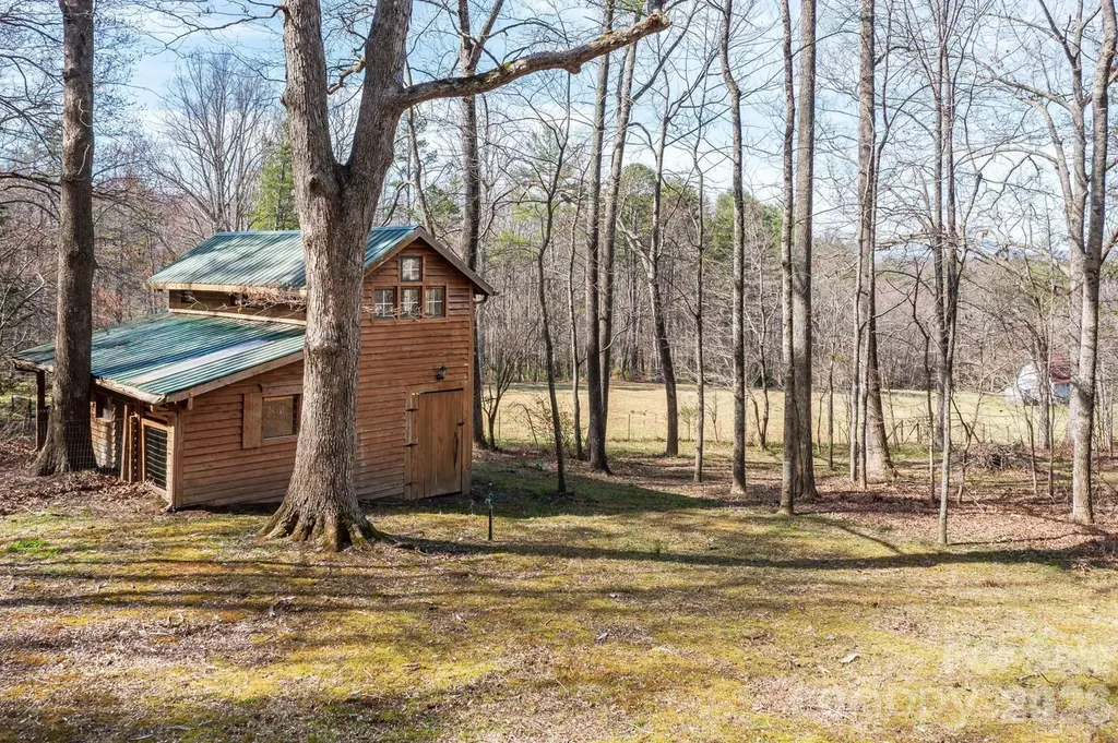 117 Woods View Trail Fairview NC 28730