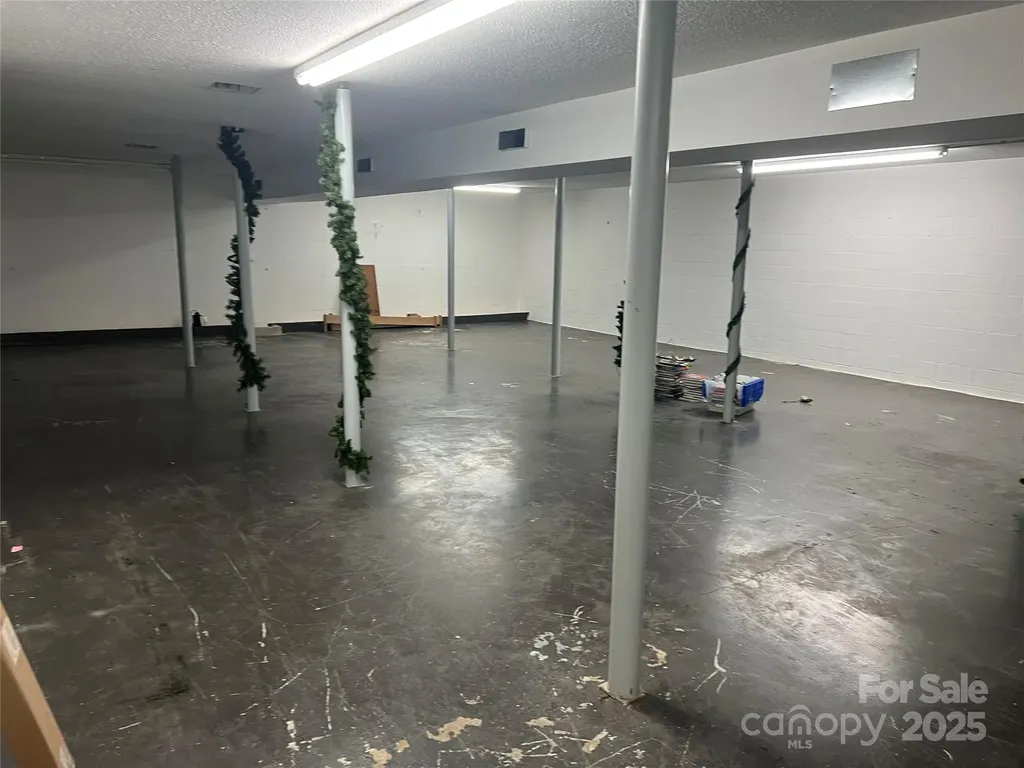 3506 Springs Road NE Hickory NC 28601