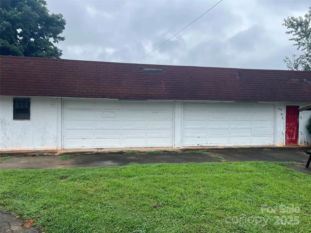 3506 Springs Road NE Hickory NC 28601