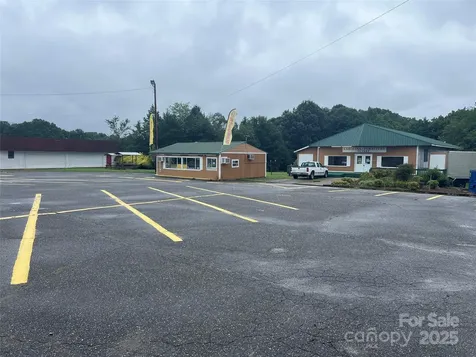 3506 Springs Road NE Hickory NC 28601
