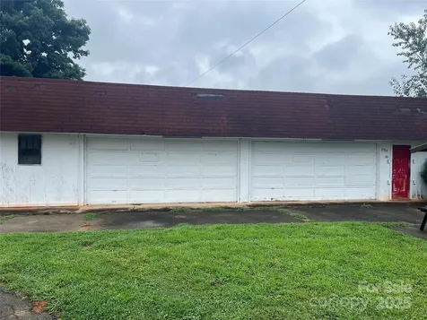 3506 Springs Road NE Hickory NC 28601