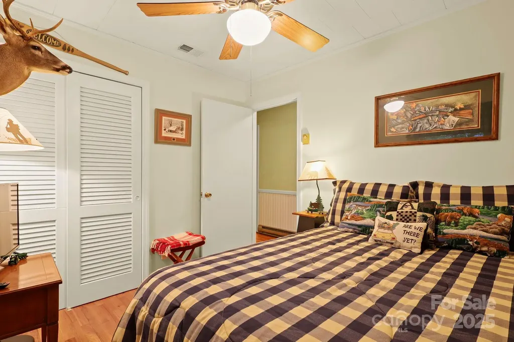 1074 Nikanor Road West Jefferson NC 28694