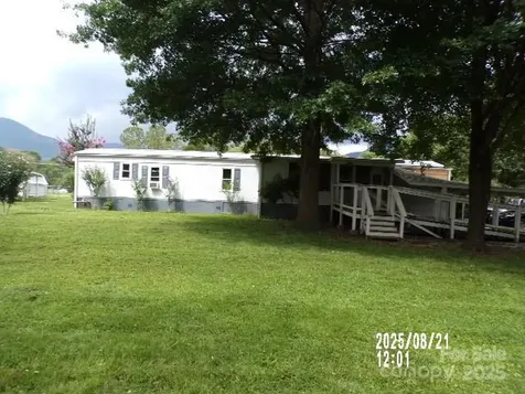 71 Flat Creek Road Waynesville NC 28785