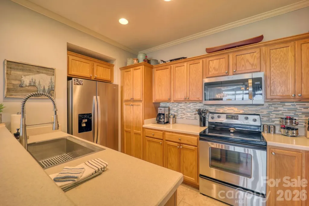 180 Windy Knoll Banner Elk NC 28604