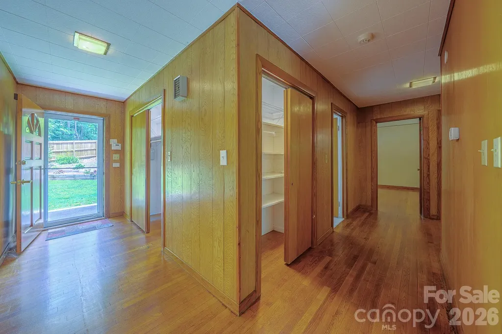 105 Alexander Avenue Swannanoa NC 28778