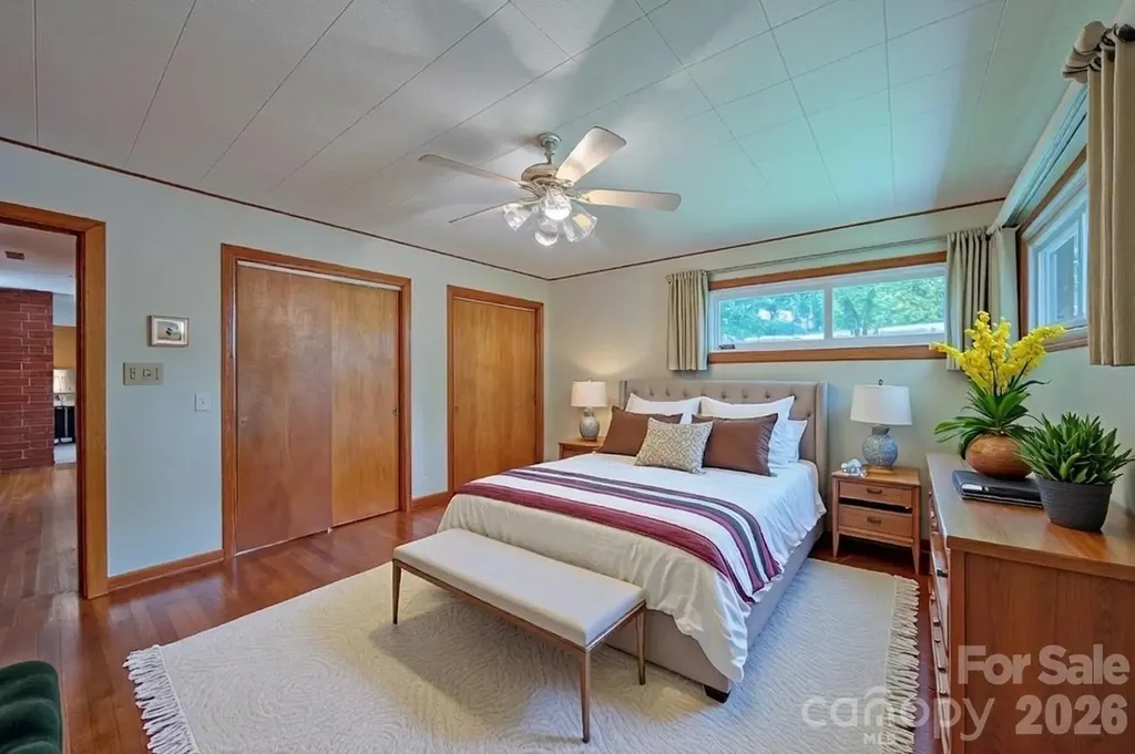 105 Alexander Avenue Swannanoa NC 28778