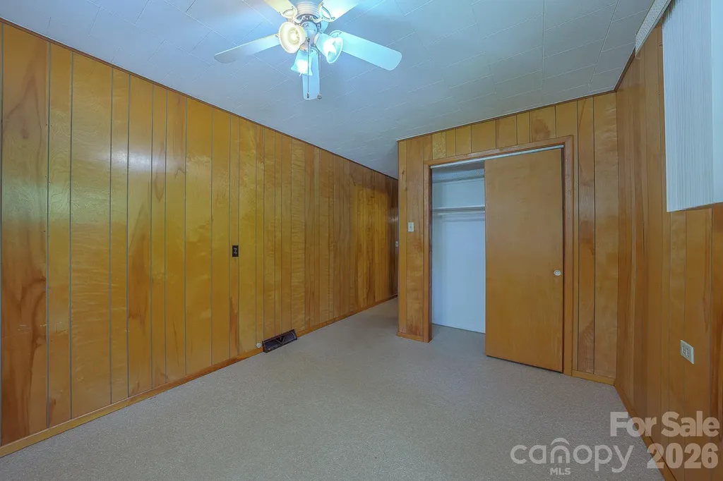 105 Alexander Avenue Swannanoa NC 28778