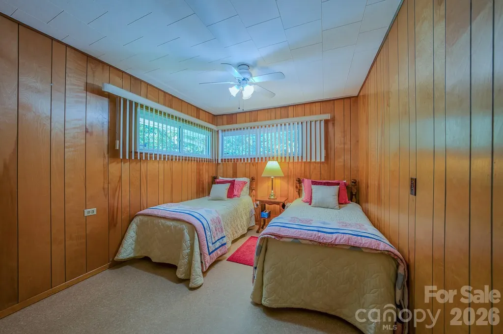 105 Alexander Avenue Swannanoa NC 28778