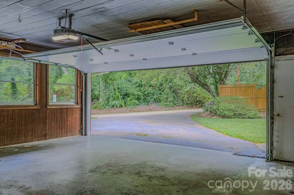 105 Alexander Avenue Swannanoa NC 28778