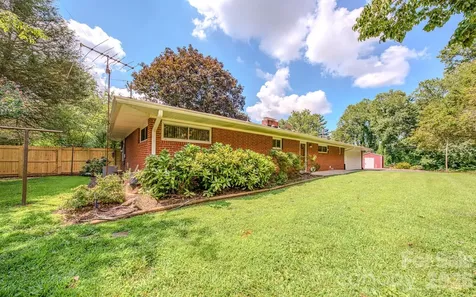 105 Alexander Avenue Swannanoa NC 28778
