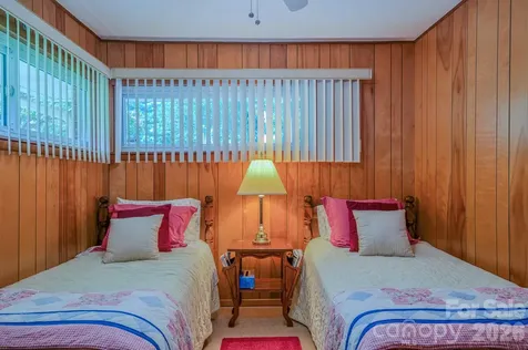 105 Alexander Avenue Swannanoa NC 28778