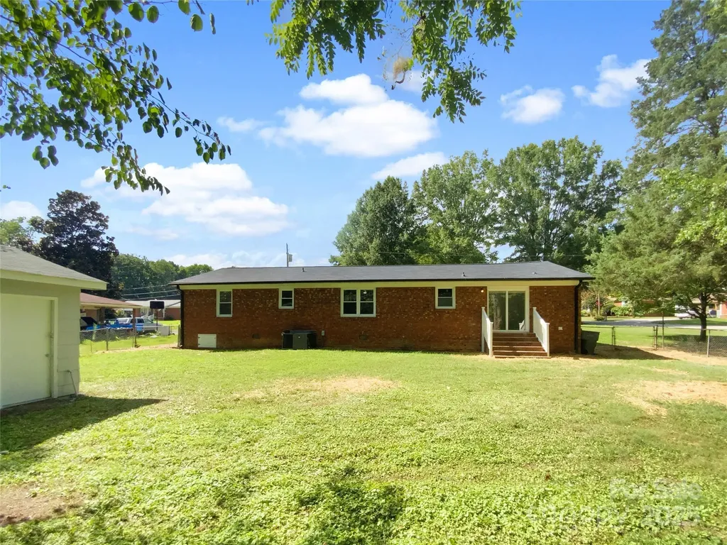 301 Briarcliff Drive Kannapolis NC 28081