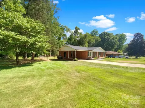 301 Briarcliff Drive Kannapolis NC 28081