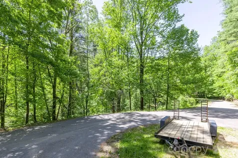 9999 River Edge Drive Burnsville NC 28714