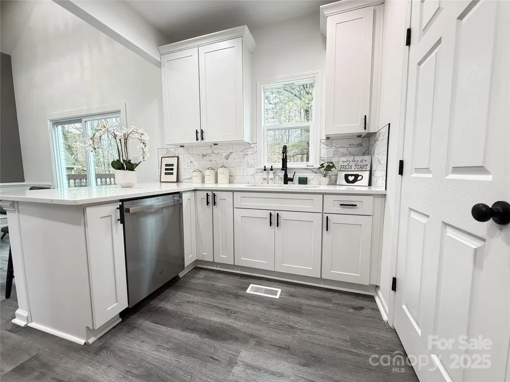 144 Walking Horse Run Stanley NC 28164