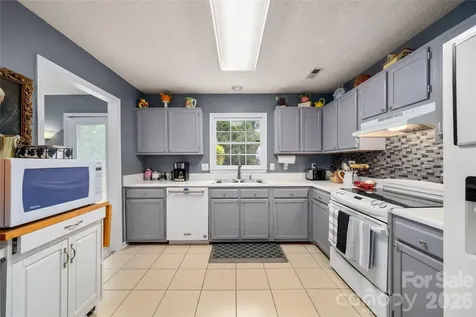 60 Southchase Drive Fletcher NC 28732