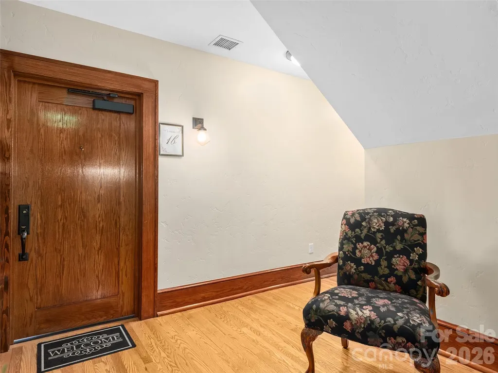 203 6th Avenue W Hendersonville NC 28739