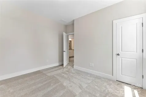 1645 Carolina Circle Gastonia NC 28054