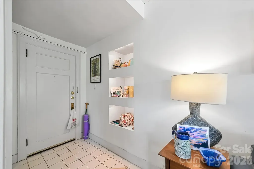 538 N Main Street Hendersonville NC 28792