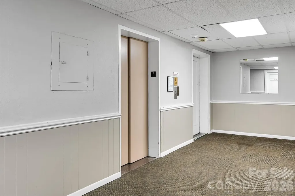 538 N Main Street Hendersonville NC 28792