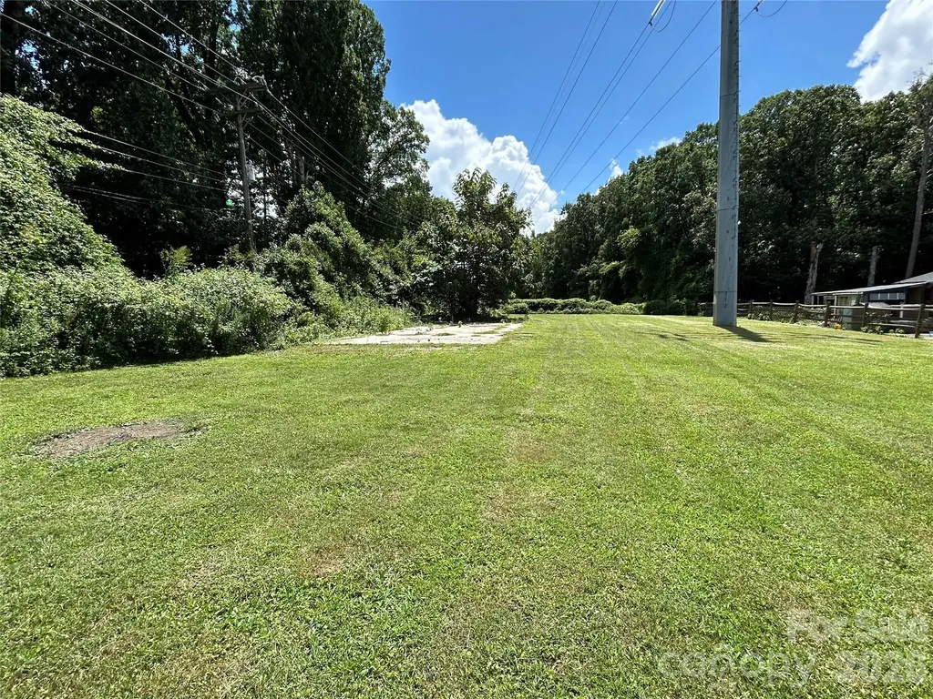 4914 Charleston Drive Charlotte NC 28212