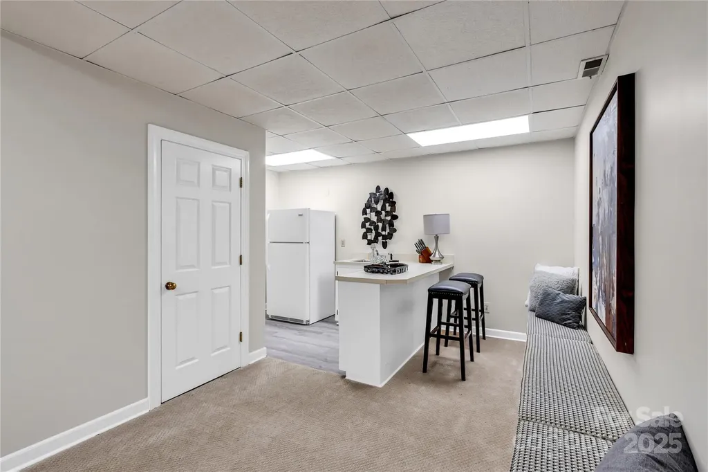 4141 Shattalon Drive Winston Salem NC 27106