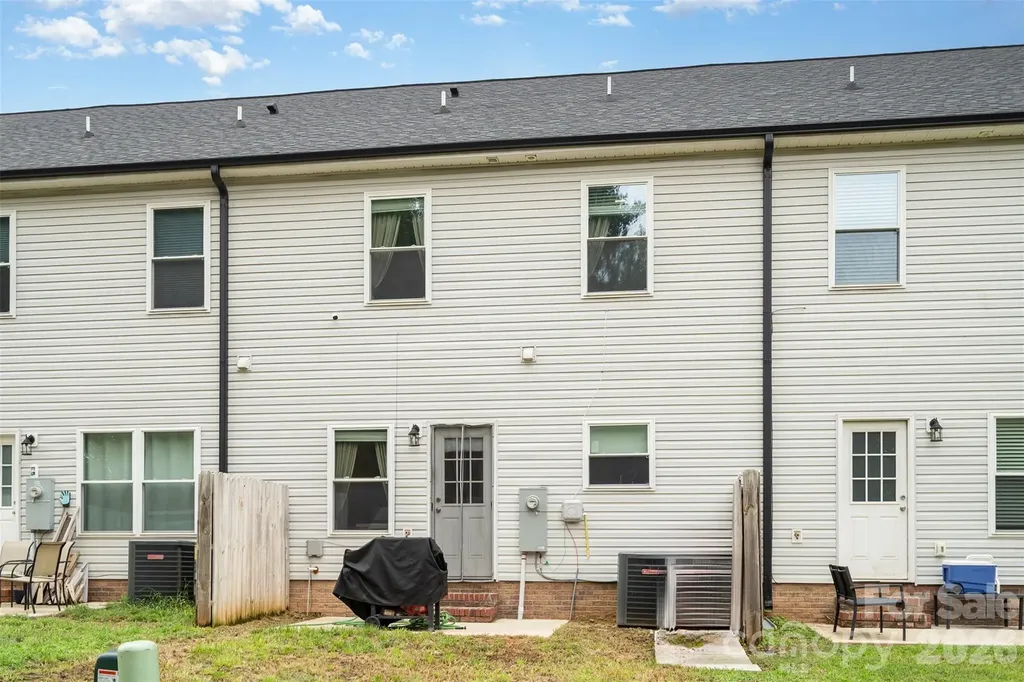 1052 Mclain Road Kannapolis NC 28083