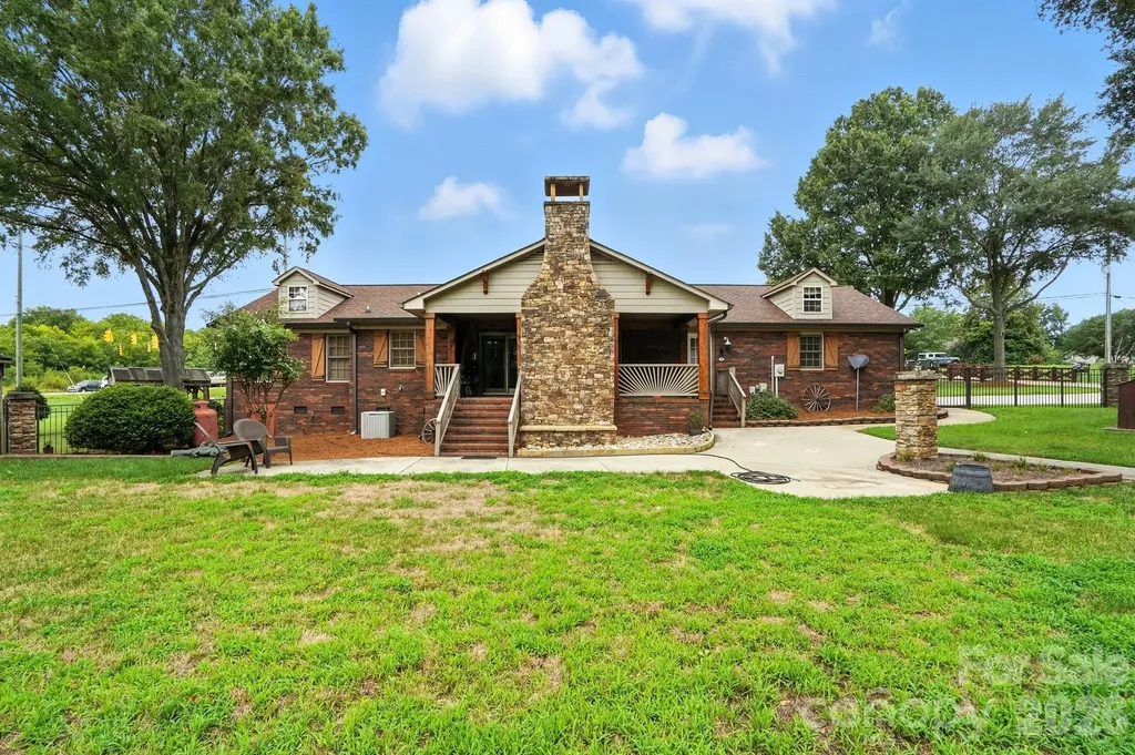 3369 Roberta Road Concord NC 28027