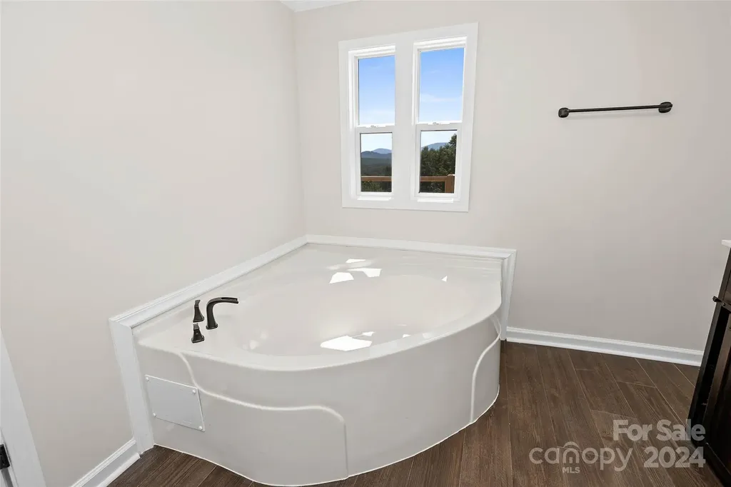 290 Boland Drive Lake Lure NC 28746
