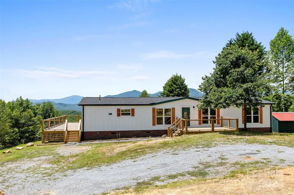 290 Boland Drive Lake Lure NC 28746
