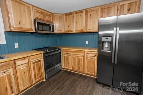 290 Boland Drive Lake Lure NC 28746