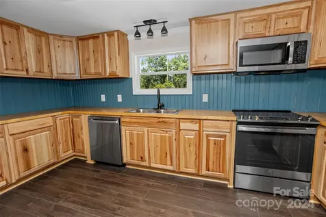 290 Boland Drive Lake Lure NC 28746